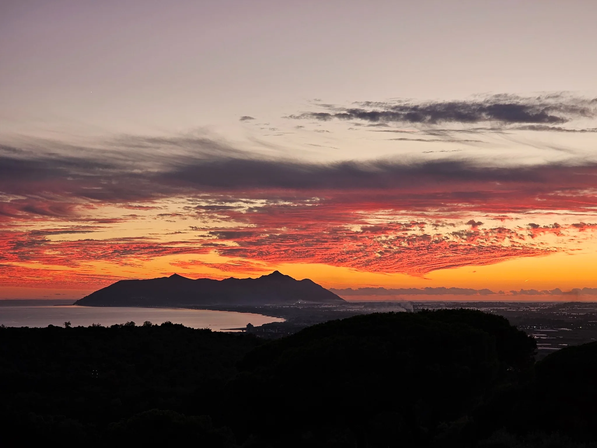 Esterni di Villa Letizia al tramonto